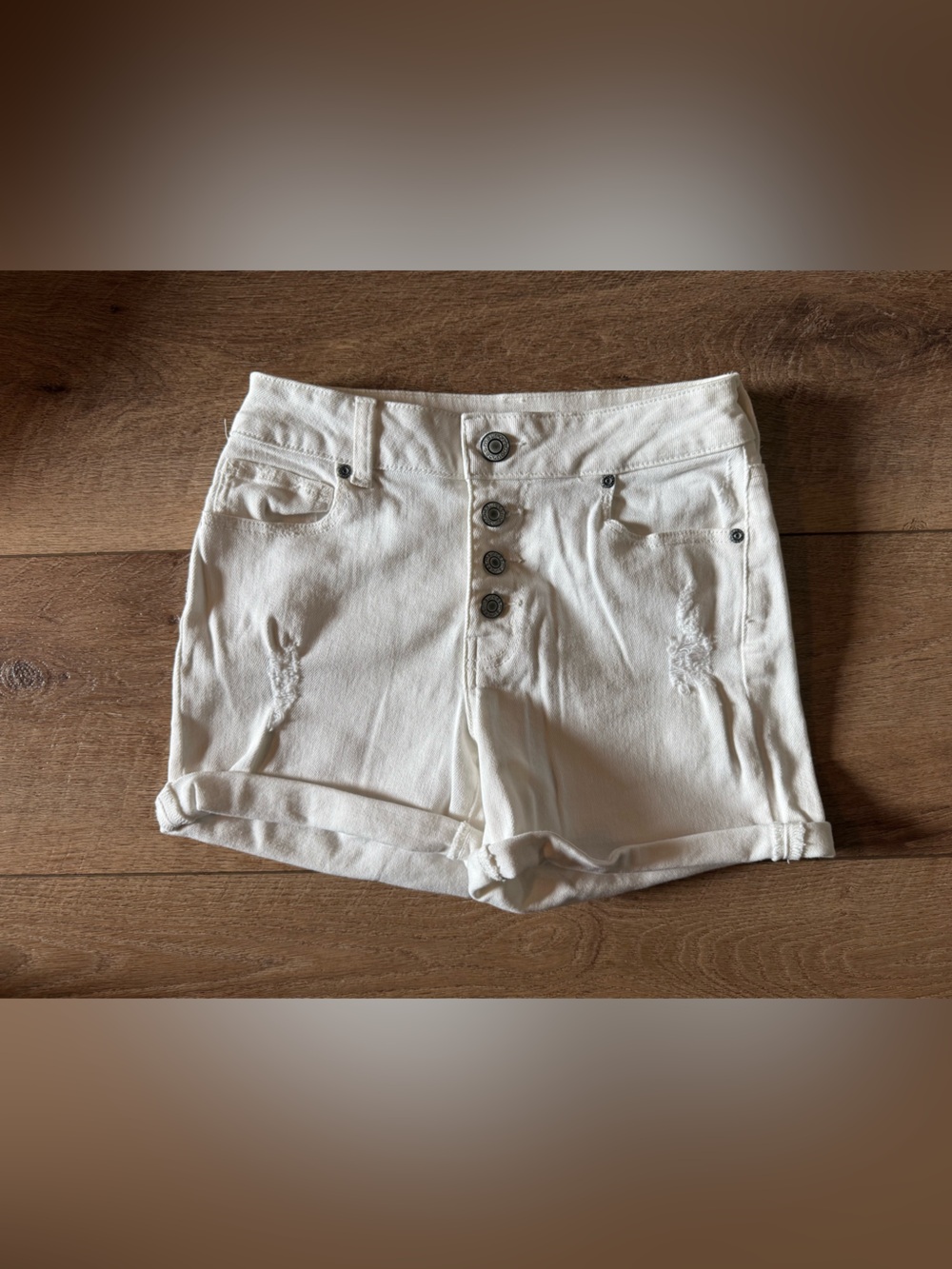 Maurice’s White High-Rise Button-Front Denim Shorts